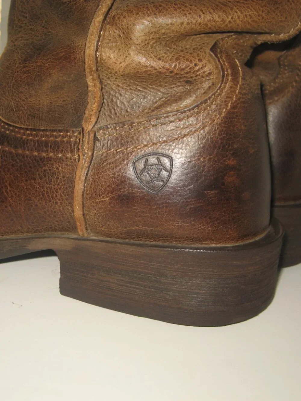 Men's Ariat Rambler Antiqued Brown Leather Square Toe Boots sz 9.5D